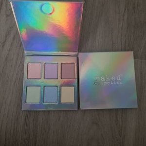 Naked cosmetic - Holographic Highlighter Pallete